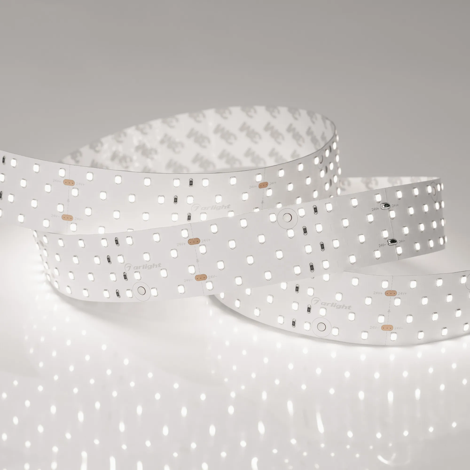Лента светодиодная RT 2-2500 24V Day5000 4x2 (2835, 700 LED, CRI98) (Arlight, 30 Вт/м, IP20)